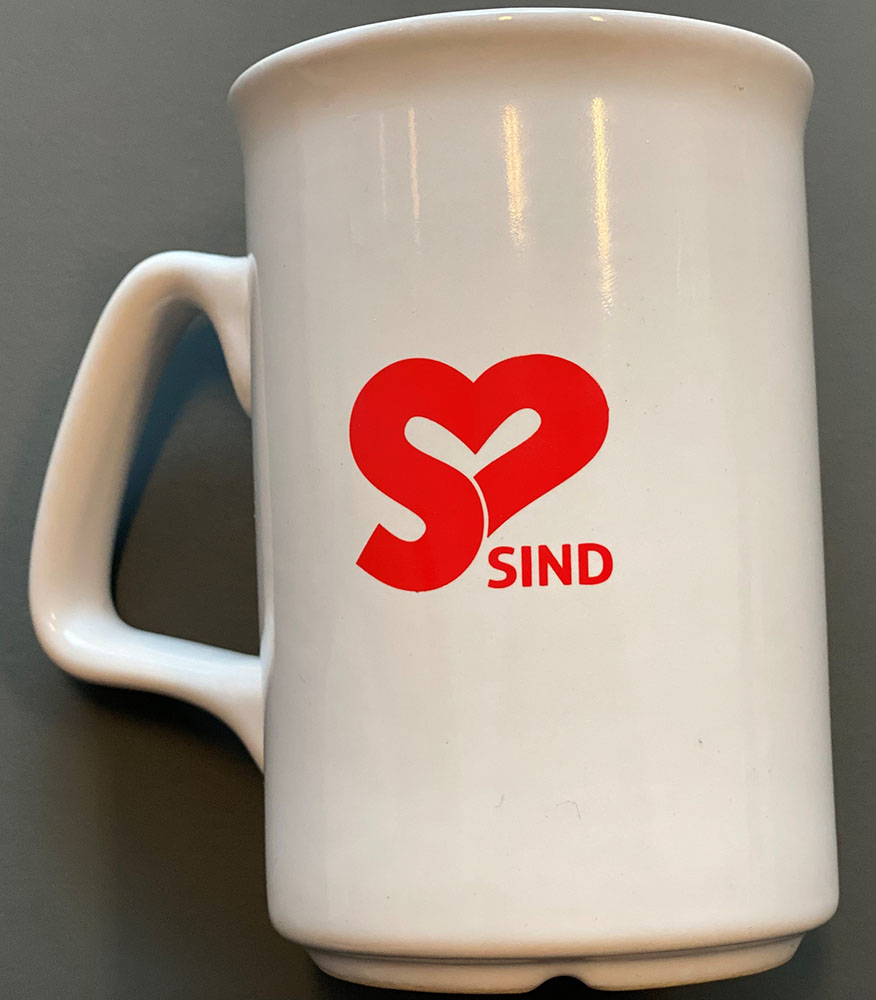 Kaffekop med SIND-logo